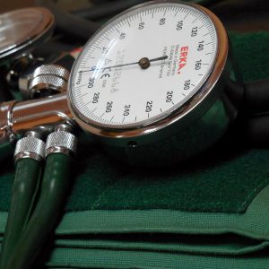 blood-pressure-monitor-350930_1920